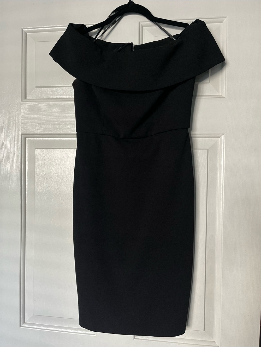 Calvin Klein Black Off the-Shoulder Fold-Over Sheath Dress | Size 2